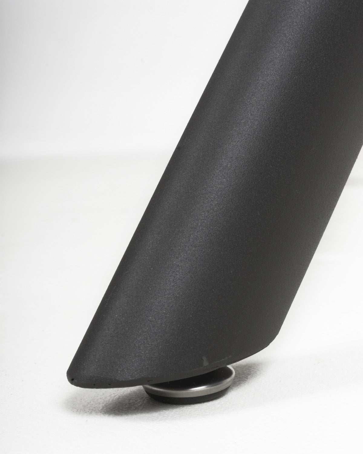 Shankar Avesta Grey Concrete Effect Round Dining Table