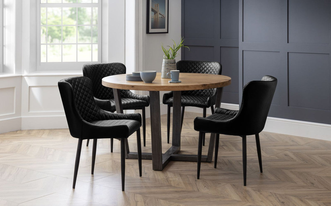 Julian Bowen Brooklyn Solid Oak Round Dining Table
