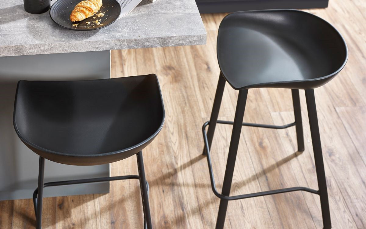 Julian Bowen Renzo Black Bar Stool