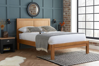 Birlea Bellevue 5ft Kingsize Oak Bed Frame