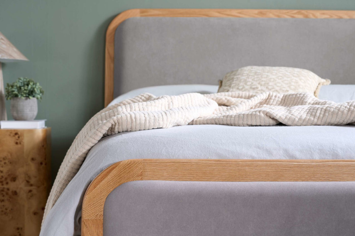 Birlea Amaya 4ft6 Double Grey Fabric Oak Bed