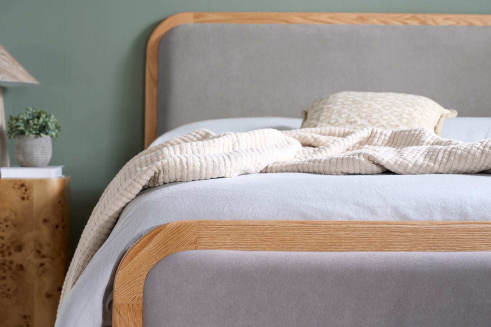 Birlea Amaya 4ft6 Double Grey Fabric Oak Bed