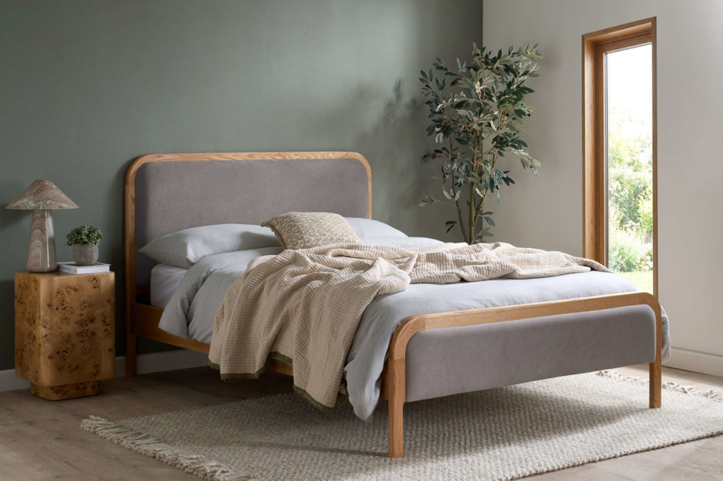 Birlea  Amaya 5ft Kingsize Grey Fabric Oak Bed