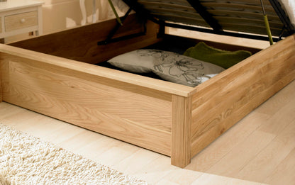 Durable oak bed with gas-lift storage