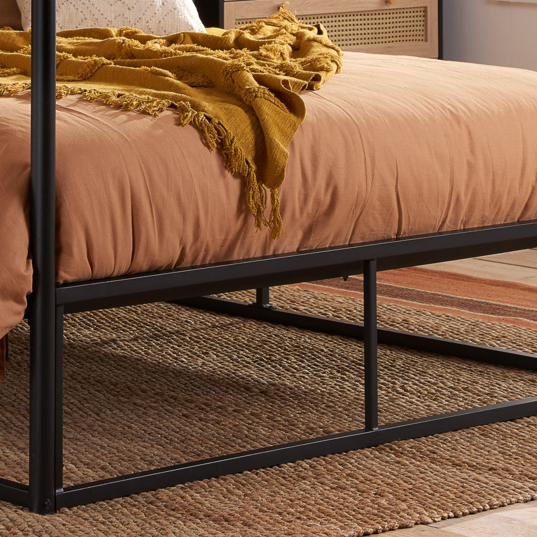 Birlea Farringdon 4ft6 Double Black Metal 4 Poster Bed Frame