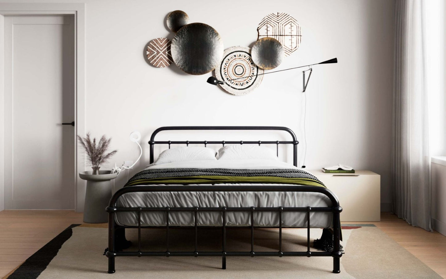 Flair Furnishings Compton 5ft Kingsize Black Metal Bed