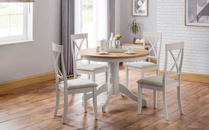 2–4 seater round dining table