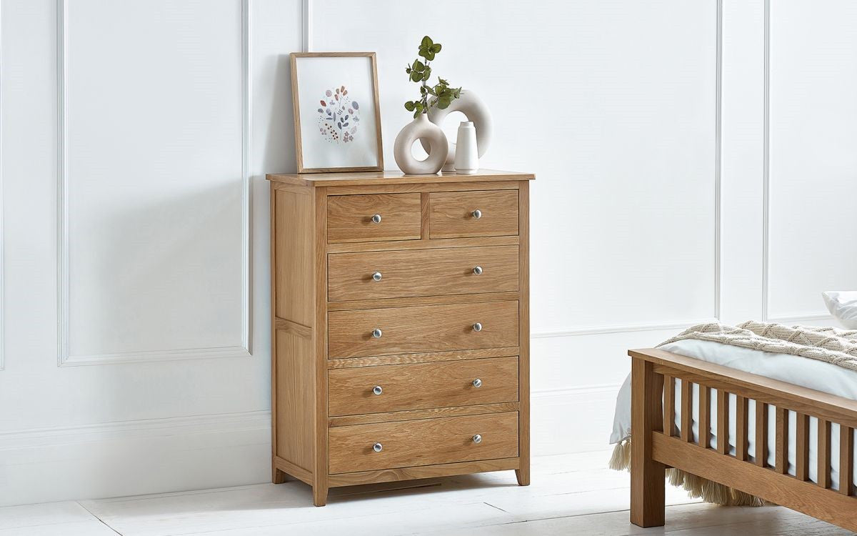 Julian Bowen Mallory Oak 4+2 Drawer Chest