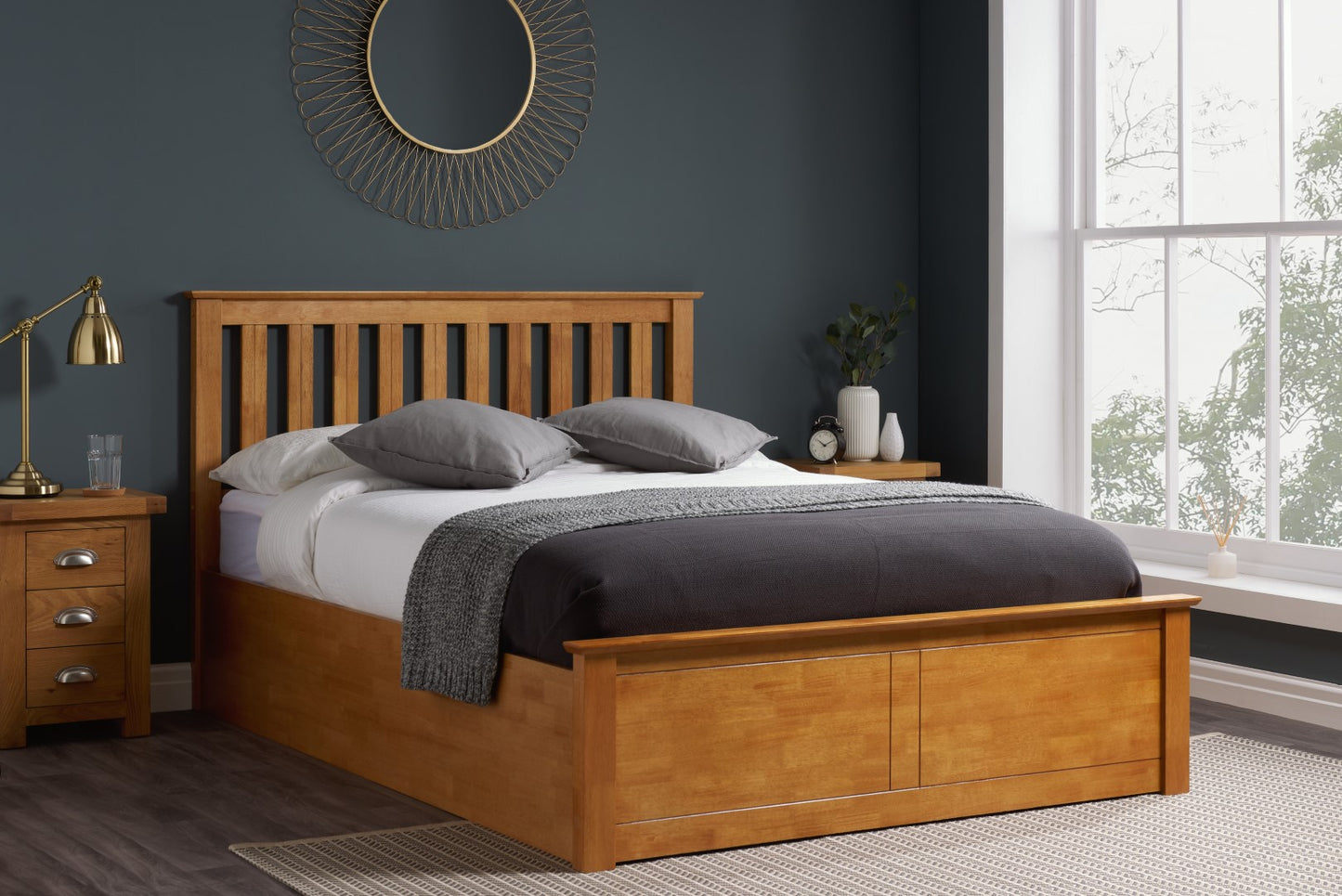 Birlea Phoenix 5ft Kingsize Oak Ottoman Bed Frame