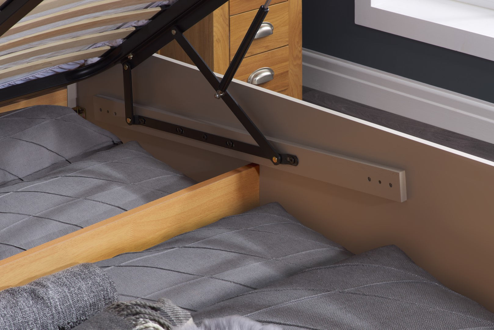 Birlea Phoenix 4ft Small Double Pearl Grey Ottoman Bed Frame