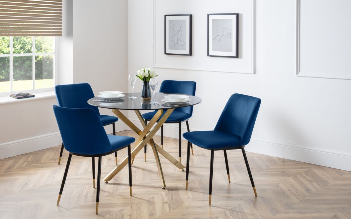 Set Of Montero Round Table & 4 Delaunay Blue Chairs